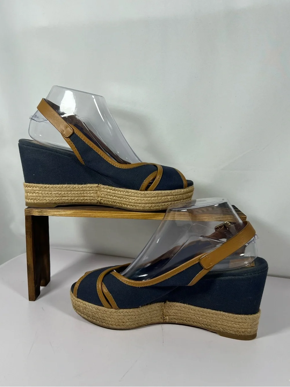 7240: Tory Burch Navy Canvas Espadrille Wedge Sandals Size 39